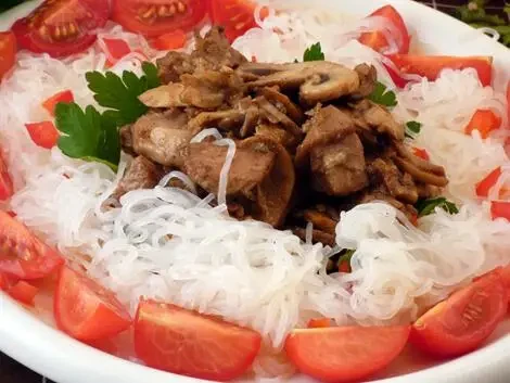 Shirataki tészta illusztráció Shirataki tészta jackfruit-tal