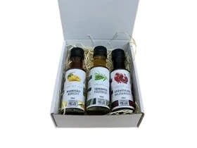 Formanek Vineg'art Muskotályos borecet + Tárkonyos fűszerecet + Gránátalmás balzsamecet Gourmet csomag Formanek Vineg'art Muskotályos borecet + Tárkonyos fűszerecet + Gránátalmás balzsamecet Gourmet csomag