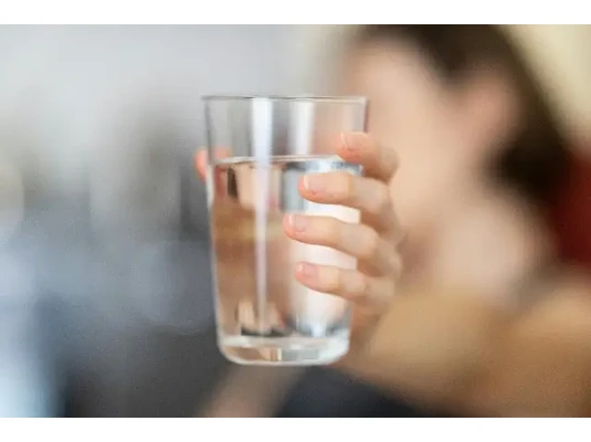 hunyadi víz, hunyadi víz hatása, hunyadi keserűvíz, hunyadi jános keserűvíz, hunyadi víz hashajtó, hunyadi víz mire jó, hunyadi víz hatása a szervezetre