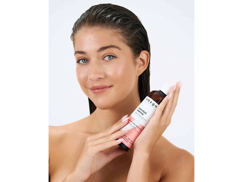 Varga Színvédő és Ápoló sampon 250 ml